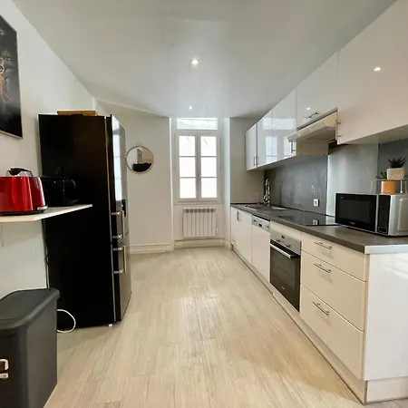Charmant T2 Au Coeur De Nimes, Proche Maison Carree Nimes