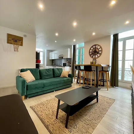 Charmant T2 Au Coeur De Nimes, Proche Maison Carree Apartment *
